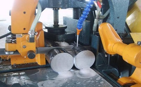 石碣镇卧式带锯床的送料方式有哪几种？